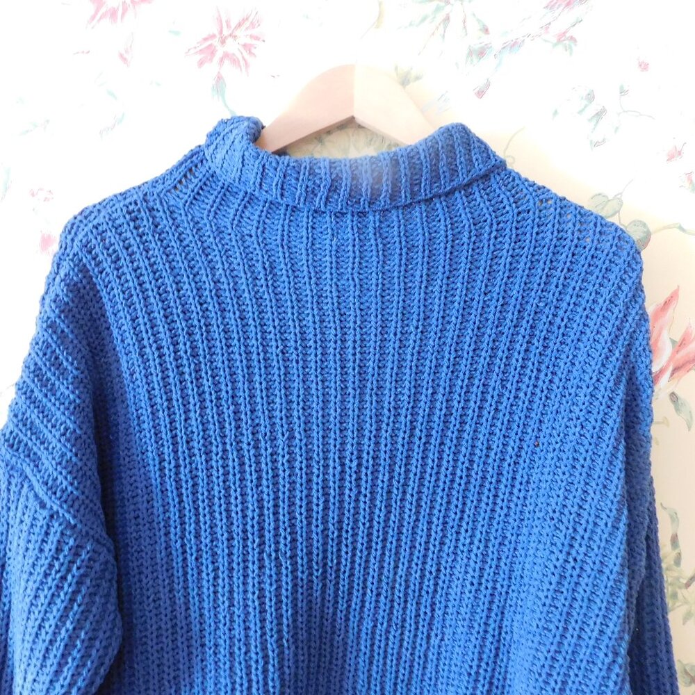 🦔🐾 Oversized Ribbed Blue Sweater - Picture 9 of 12